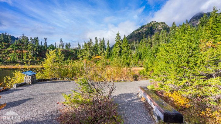 Photo from the Picture Lake Trail, taken in autumn, North Cascades Region, Mt. Baker Area